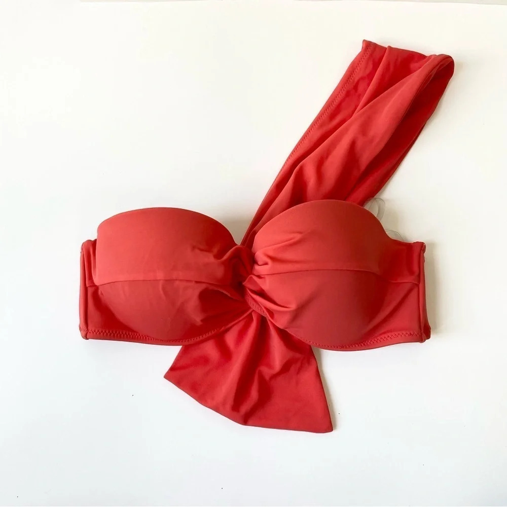 Sz. 32B Target Shade & Shore Bikini Top NWOT (GB8)‎